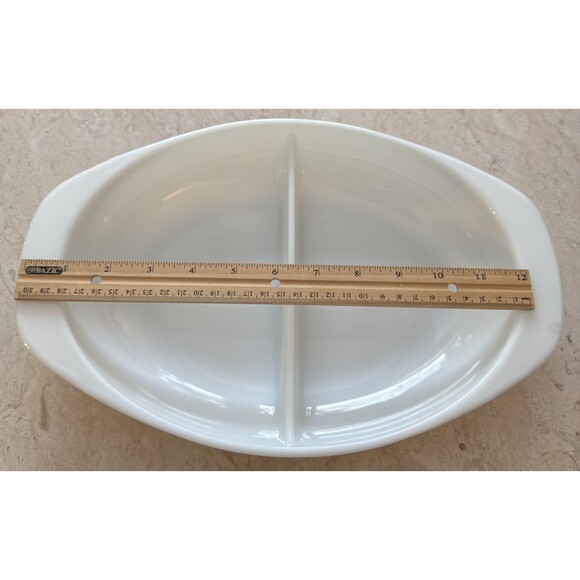 Vintage Pyrex 1063 Divided Milk Glass Dish 1.5 Qt. White - Picture 2 of 4